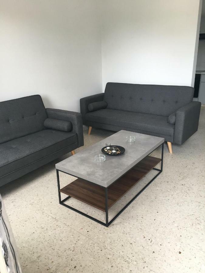 Christos Apartments Dhrousha Eksteriør billede